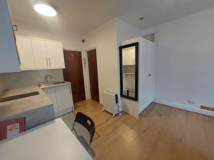 Newly Refurbished Studio Londra Dış mekan fotoğraf